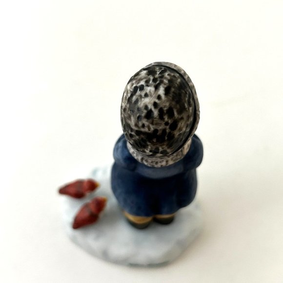 Vintage Berta Hummel Goebel Figurine 3" Let It Snow Box Winter Wonderland BH90/P - Picture 6 of 12